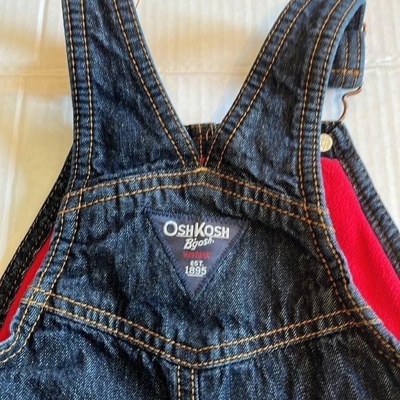 Oshkosh B’gosh-18 months-darker wash blue-carpenter,lined, bib overalls. - Picture 3 of 12